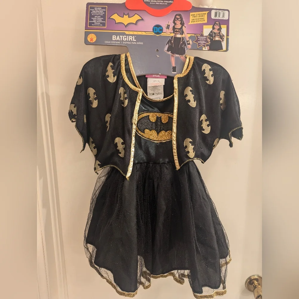 🔥🎃Batgirl Costume w Gold & Black Reversible Cape, Mask, Dress & Gauntlets NWT